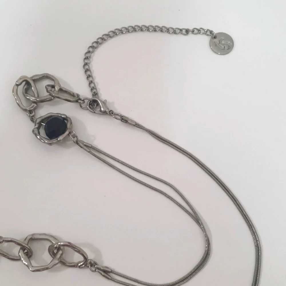 85cm + Silver Tone and Black Beaded Necklace - Picture 3 of 4